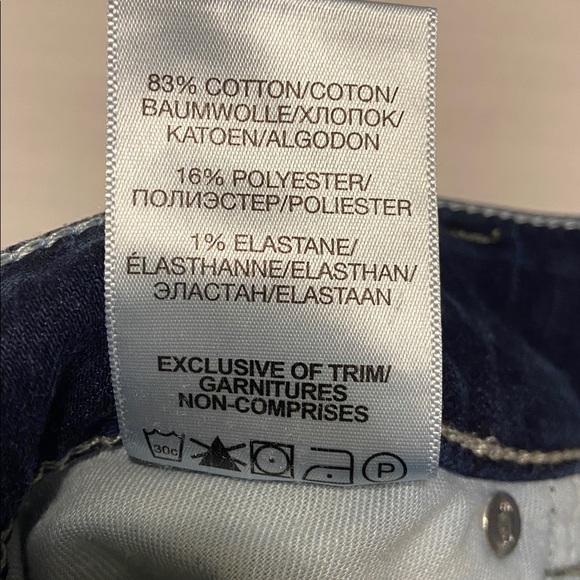 Silver Jeans Co. Suki Mid Rise Curvy Fit Bermuda Jean Shorts Size plus 22 x 11” - Picture 6 of 9